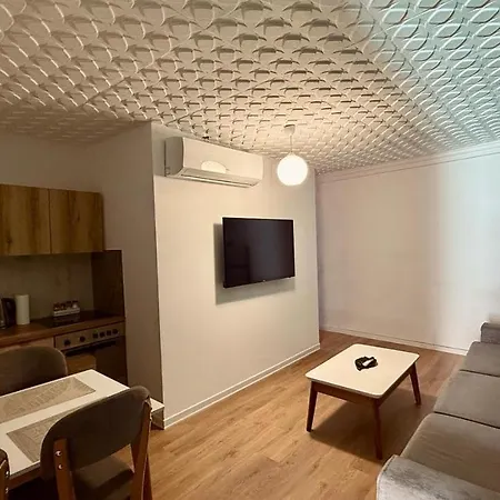 Host Elios Apartmán